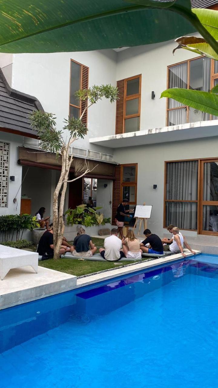 Vasudha Hostel Canggu Extérieur photo